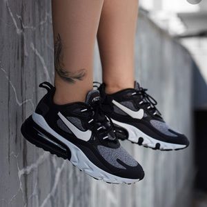 NIKE AUTHENTIC WOMENS AIR MAX 270 Sz 7.5,9 NEW